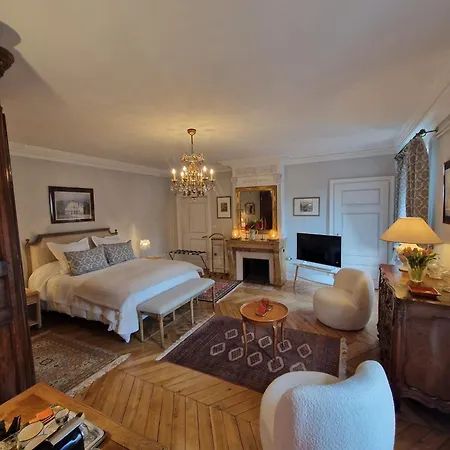 Domaine Des Franchises - Beaujolais Village - Charme Et Authenticite Au Coeur Des Pierres Dorees Bed & Breakfast *