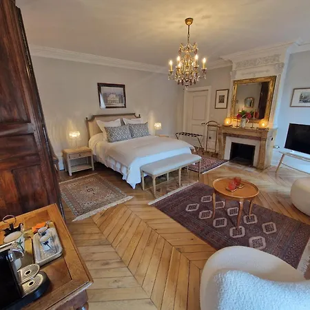 Bed & Breakfast Domaine Des Franchises - Beaujolais Village - Charme Et Authenticite Au Coeur Des Pierres Dorees