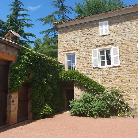 Bed & Breakfast Domaine Des Franchises - Beaujolais Village - Charme Et Authenticite Au Coeur Des Pierres Dorees