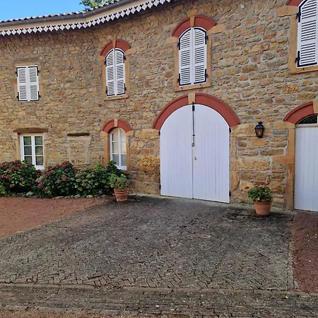 Domaine Des Franchises - Beaujolais Village - Charme Et Authenticite Au Coeur Des Pierres Dorees Bed & Breakfast *